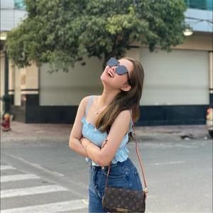 Meet your Posher, Trinh
